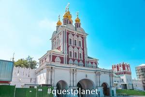 Надвратная церковь Преображения