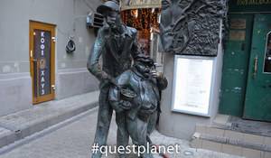 Памятник Коровьеву и Бегемоту