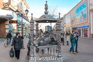 Памятник Казанскому коту